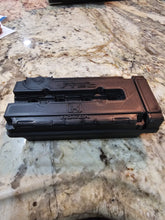 Load image into Gallery viewer, B series spark plug holder