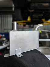 Load image into Gallery viewer, Rear mount catch can universal fit